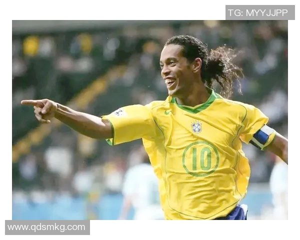 小罗的足球传奇与经典瞬间回顾，重温这位明星的辉煌岁月与精彩技艺