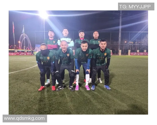 香港足球明星的足迹探寻：他们在香港的热爱与成就之地